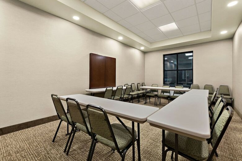 Hotel Comfort Suites Nashville