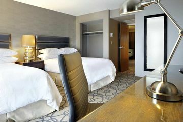 Hotel Embassy Suites St. Paul - Downtown
