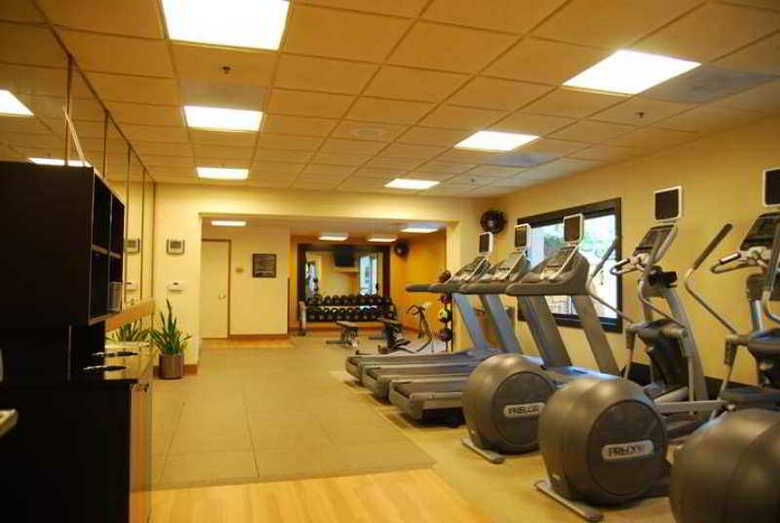 Doubletree Hotel Charlotte-gateway Village