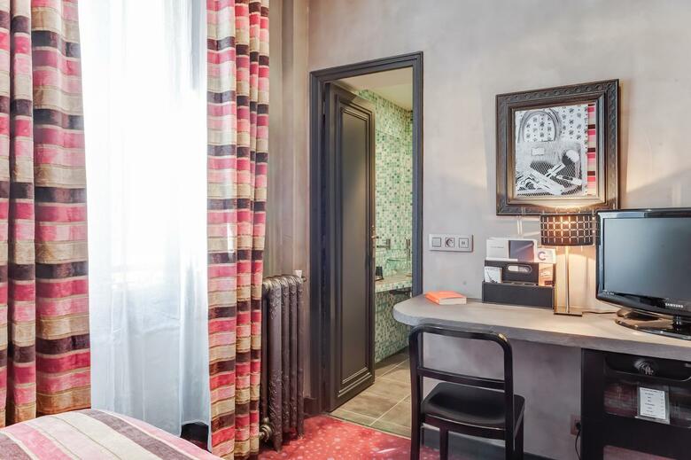 Hotel Tour D`auvergne