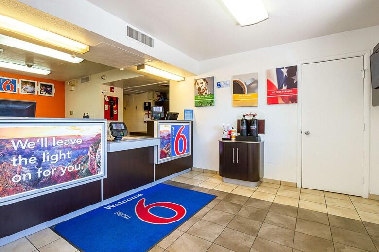 Hotel Motel 6 Mesa North