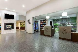 Hotel Quality Suites