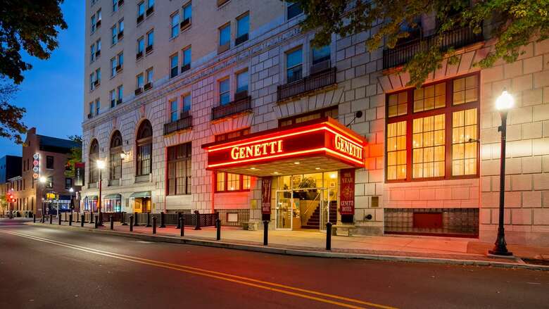 Genetti Hotel & Suites