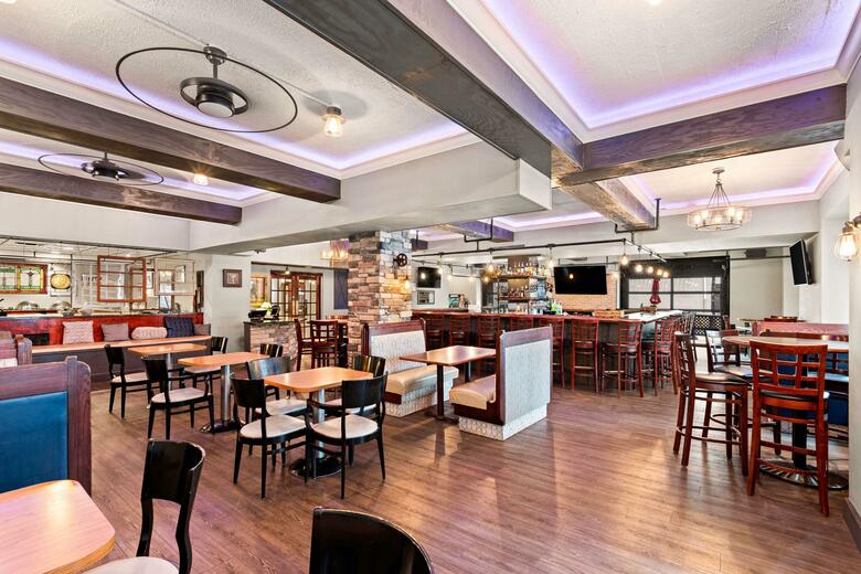 Genetti Hotel & Suites