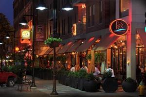Hotel Embassy Suites Des Moines - On The River