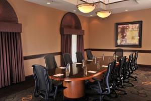 Hotel Embassy Suites Des Moines - On The River
