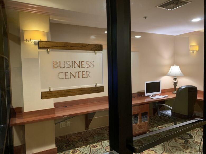 Hotel Hilton Ontario Airport
