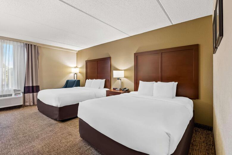 Hotel Quality Inn & Suites