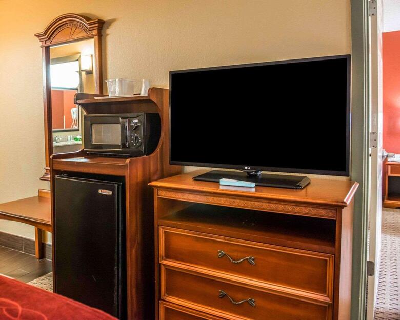Hotel Quality Inn & Suites