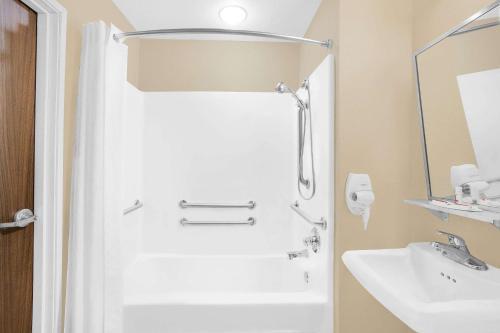 Hotel Microtel Inns & Suites