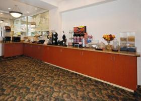 Hotel Comfort Inn & Suites