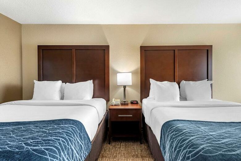 Hotel Quality Inn & Suites