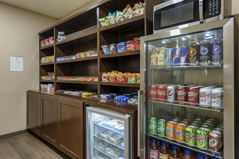 Hotel Quality Inn & Suites