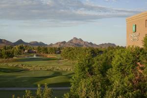 Hotel Embassy Suites Phoenix - Scottsdale
