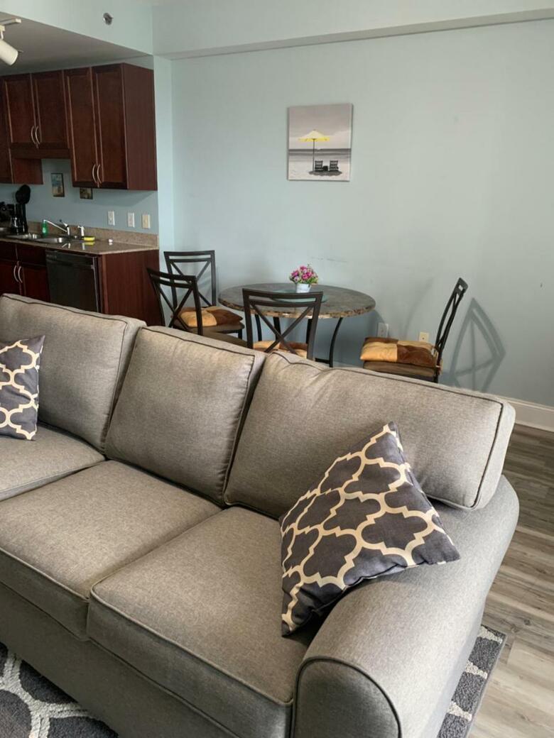 Hotel Laketown Wharf