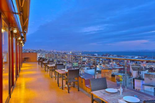Grand Madrid Hotel