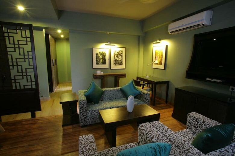 Hotel Justa The Residence Gurgaon