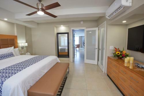 Hotel Divi Dutch Village Resort