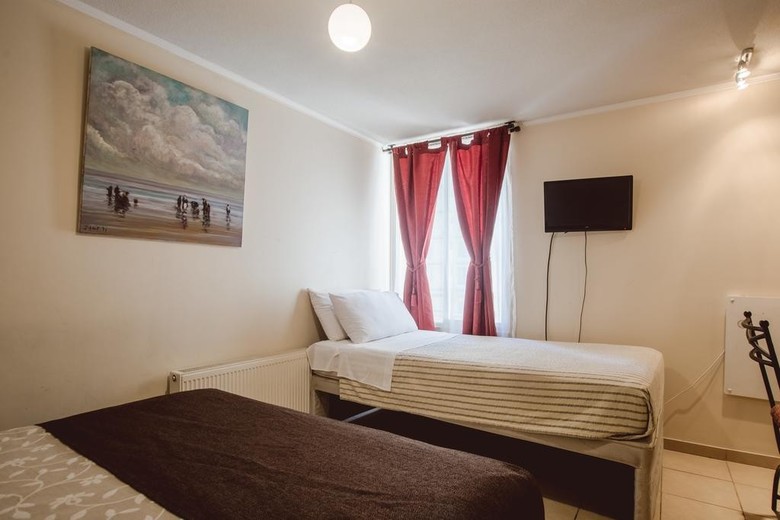 Bmb Suites Apartments