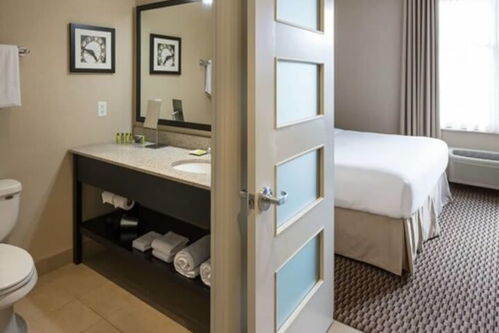 Hotel Delta Guelph