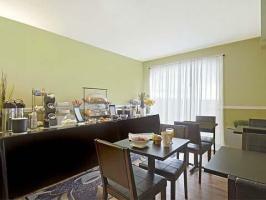 Hotel Comfort Inn Montr�al A�roport