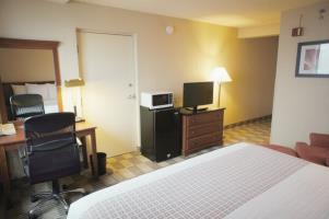 Hotel La Quinta Inn  Suites Wellesley Wayne
