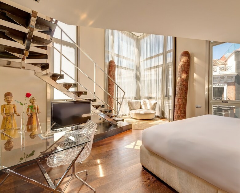 Hotel Urban