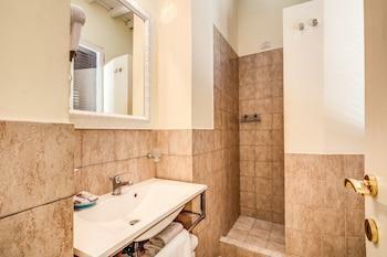 Bed & Breakfast Condotti Inn