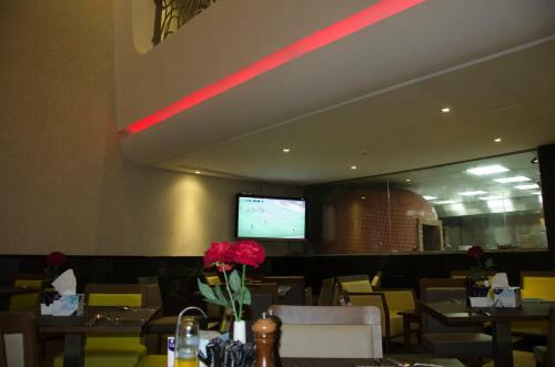 Lazourd Palace Hotel Apartments