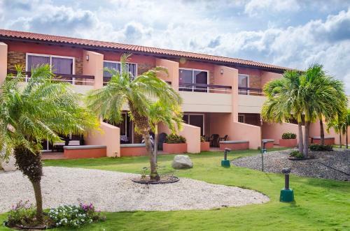 Family-flexication-friendly Villa, Few Steps From Eagle Beach