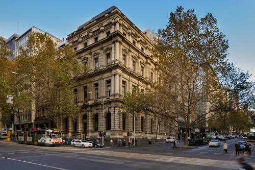 Hotel Treasury On Collins