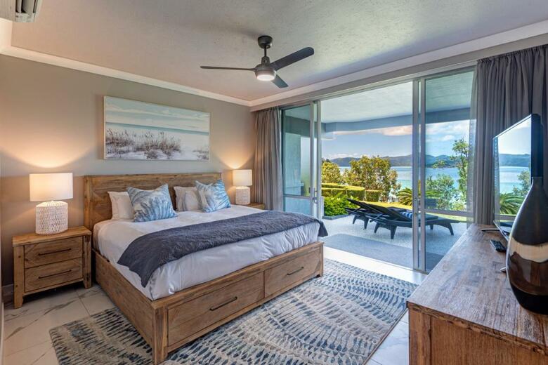 Fully Renovated Frangipani Beach Front Apartments