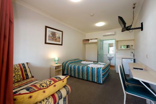 Lamington Hotel Motel - Detached Motel