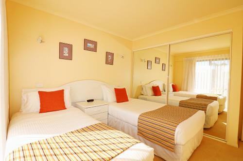 Apartamentos Ocean Breakers