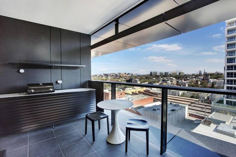 Corporate Keys - Lilli Apartments
