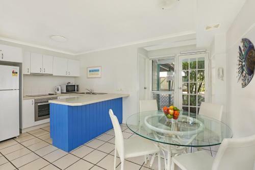 Hotel Coral Beach Noosa Resort