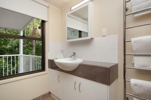 Aparthotel By The Sea Port Douglas