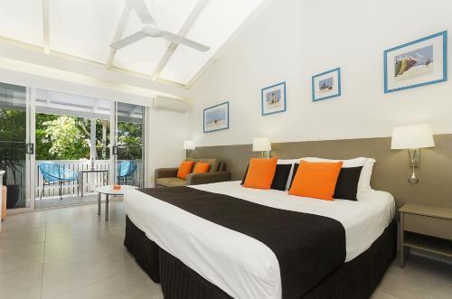 Aparthotel By The Sea Port Douglas
