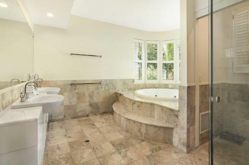 38 Noosa Parade - Absolute Waterfront Property