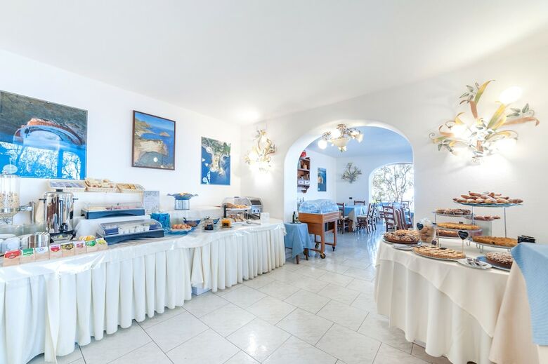 Hotel Punta Chiarito Resort