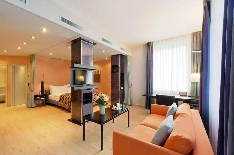 Hotel Gl�rnischhof