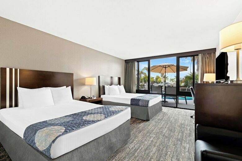 Best Western-yacht Harbor Hotel