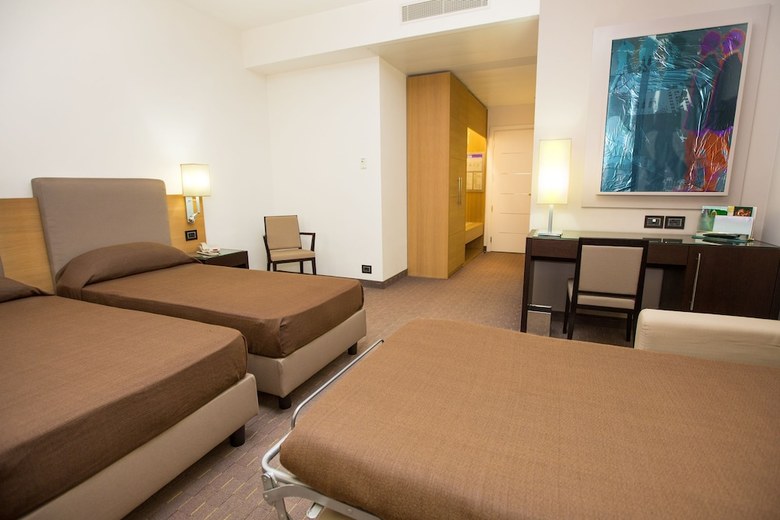 Link Hotel