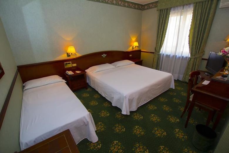 Hotel De La Ville