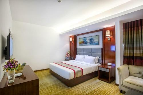 Hotel Bengal Blueberry
