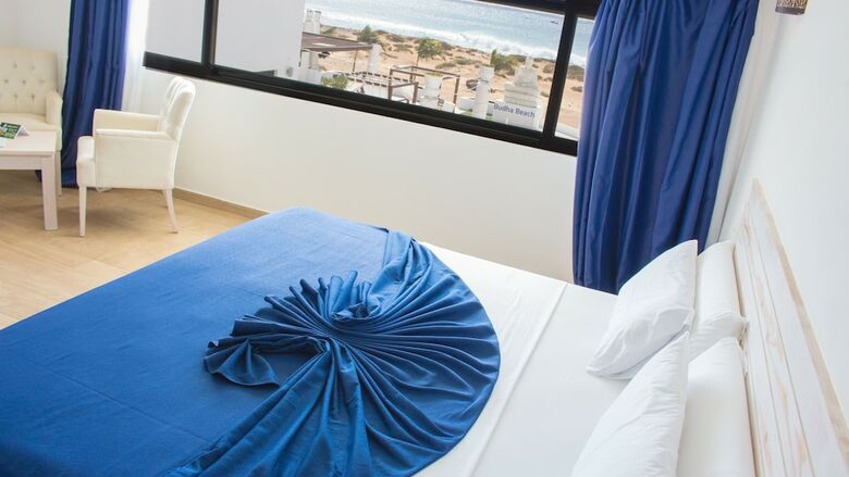 Hotel Livvo Budha Beach