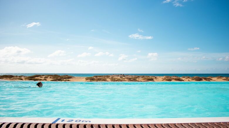 Hotel Livvo Budha Beach