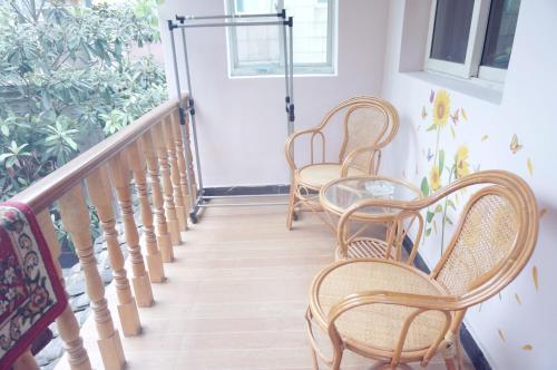 Wuzhen Spring Family Inn