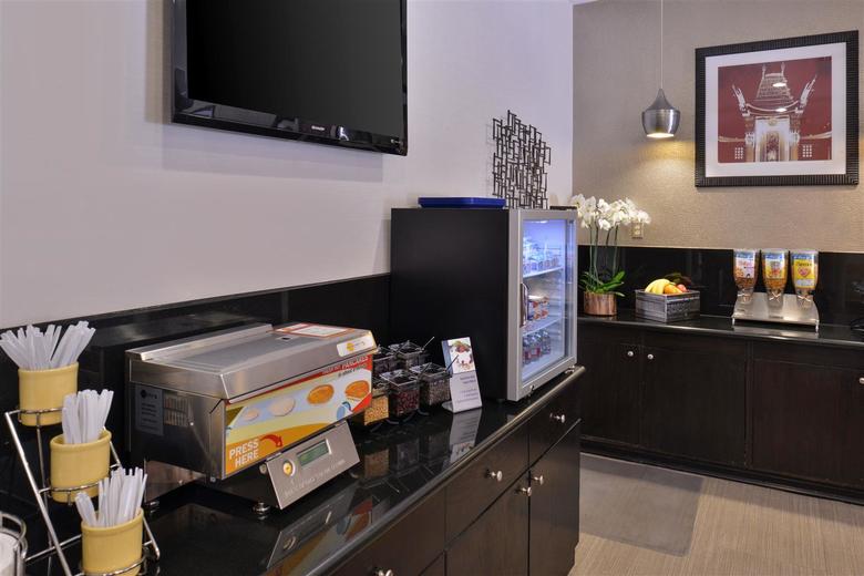 Hotel Best Western Plus Royal Palace Inn & Suites