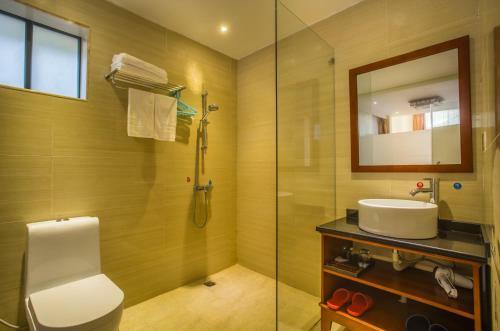 Four Sea Hotel